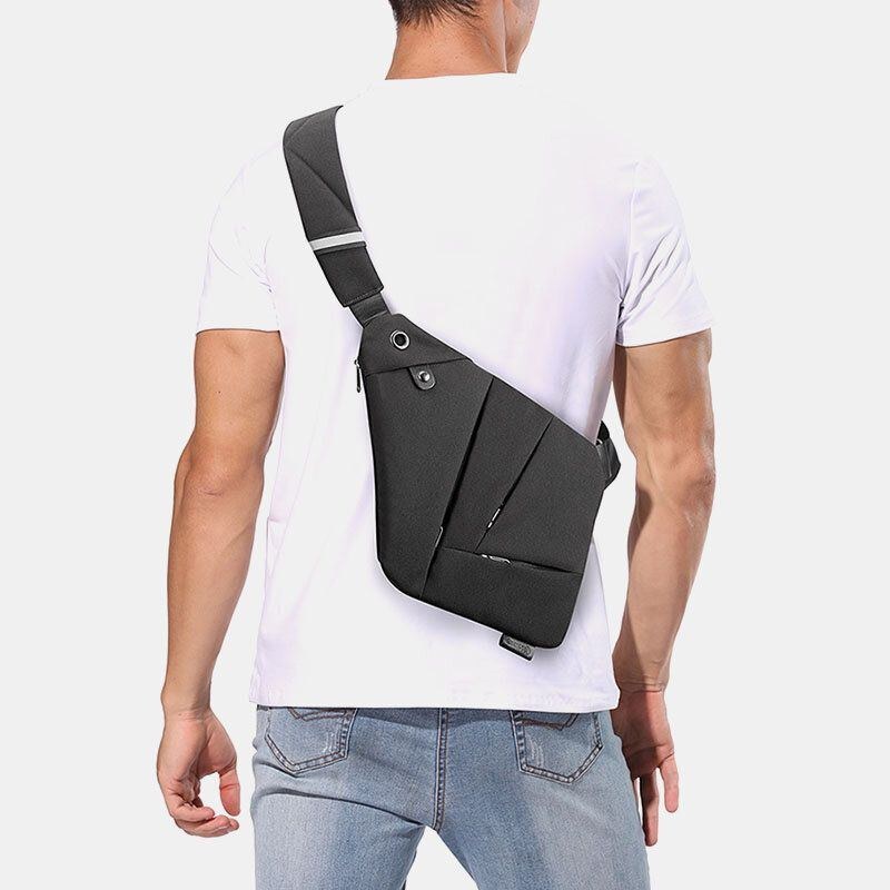 Herr Polyester Vattentät Bröstväska Med Flera Fickor Multifunktion Hörlurar Hål Design Crossbody Bag Sling Bag