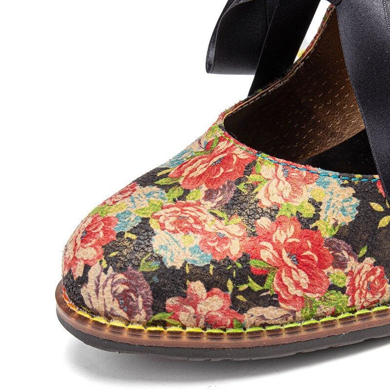 Dam Elegant Graciösa Små Blommor Tryckta Bekväma Bärbara Spetssömmar Chunky Heel Pumps