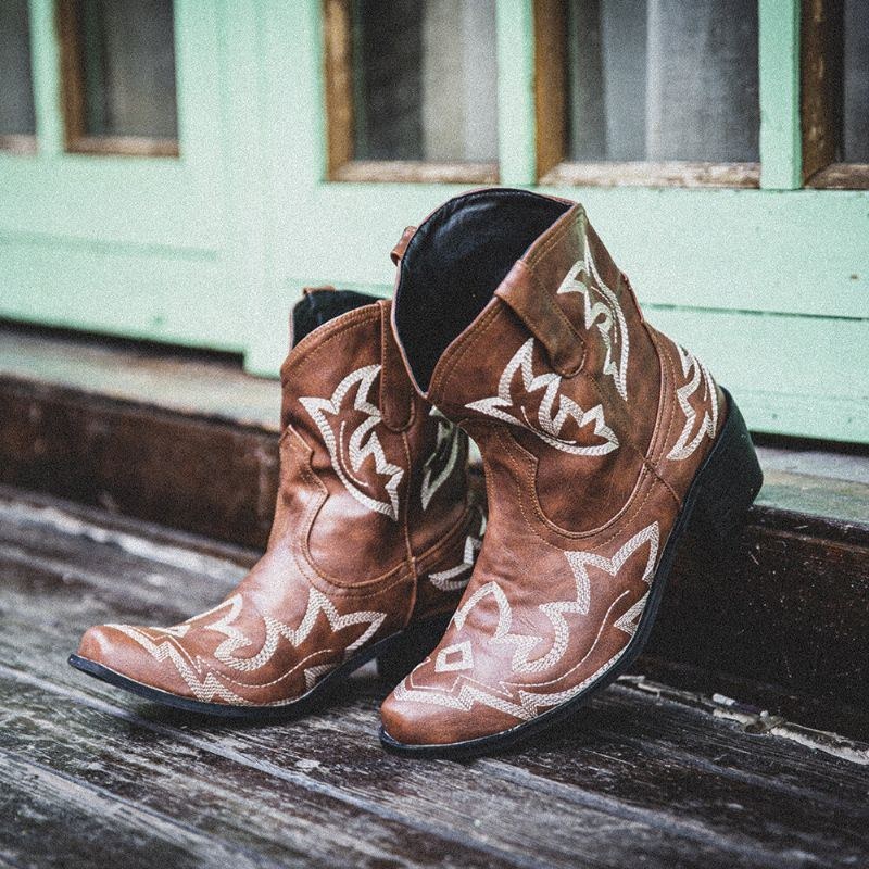 Dam Folkways Blommor Broderade Chunky Heel Slip-on Korta Cowboy Boots