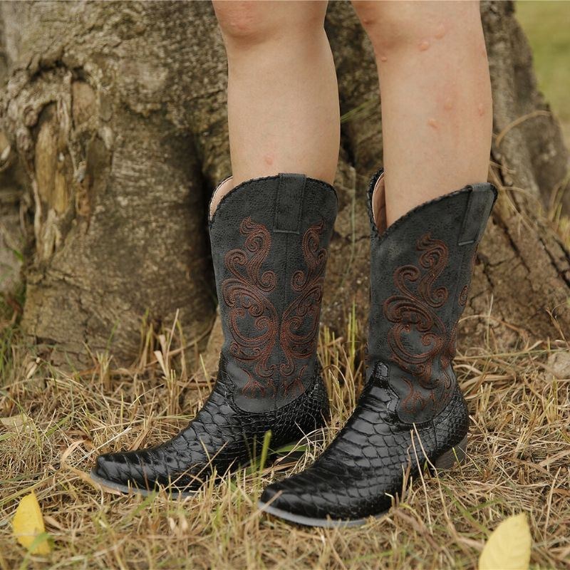 Plus Size Dam Broderade Splicing Chunky Heel Cowboystövlar Med Mitten Kalv