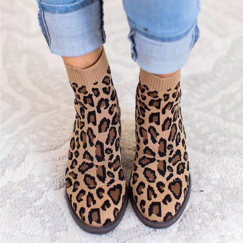 Plus Size Damer Andas Stickat Tyg Leopard Chunky Heel Korta Stövlar