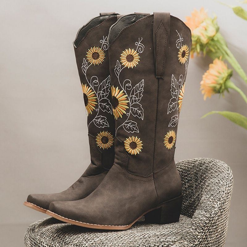 Plus Size Damer Retro Solros Broderade Chunky Heel Cowboystövlar Med Mitten Kalv