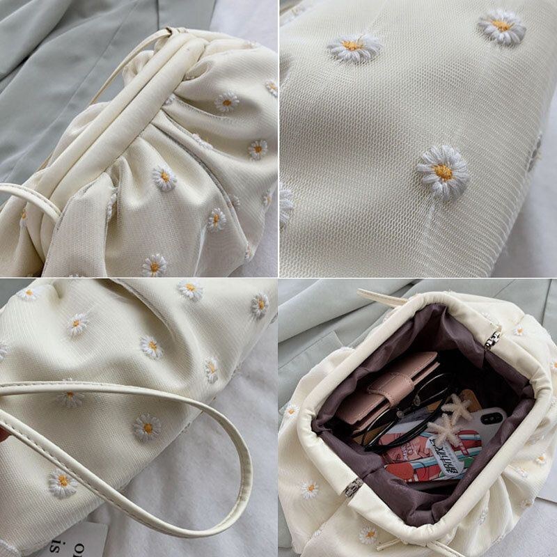 Dammode Daisy Lace Pouch Crossbody Bag Axelväska