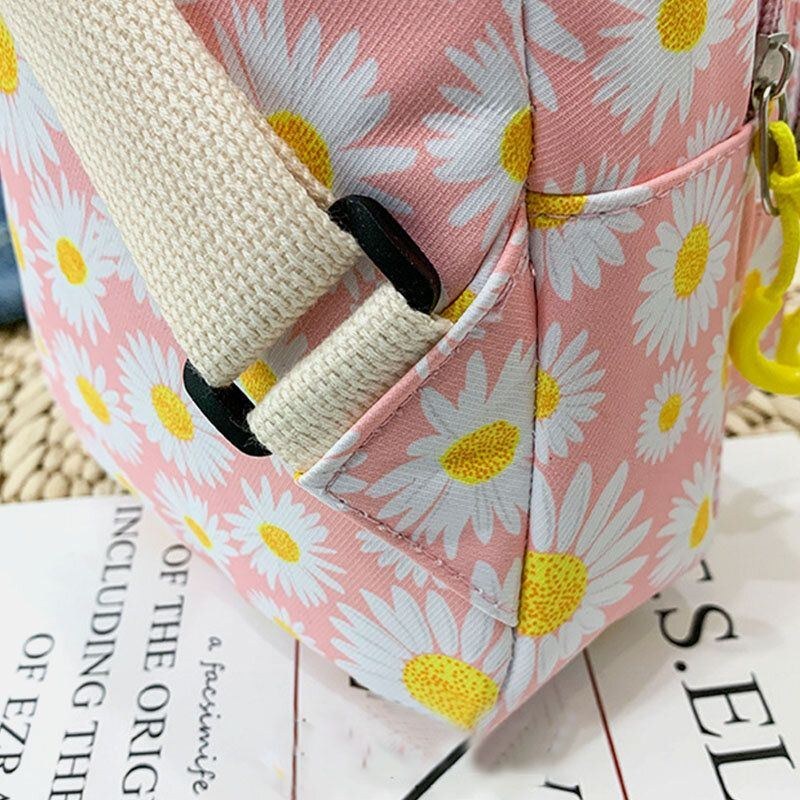 Women Daisy Printed Casual Chest Bag Crossbody Bag