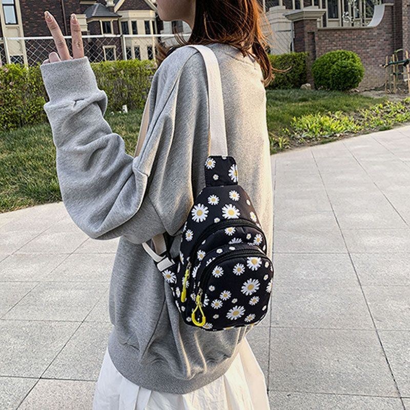 Women Daisy Printed Casual Chest Bag Crossbody Bag